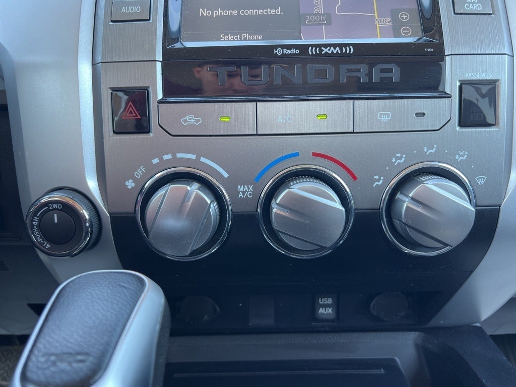 2017 Toyota TUNDRA 4X4 SR5 5.7L V8
